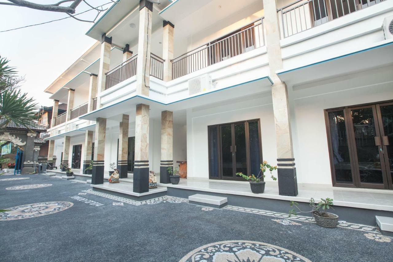 Hotel Yankee Fara 14 Seminyak Exterior foto