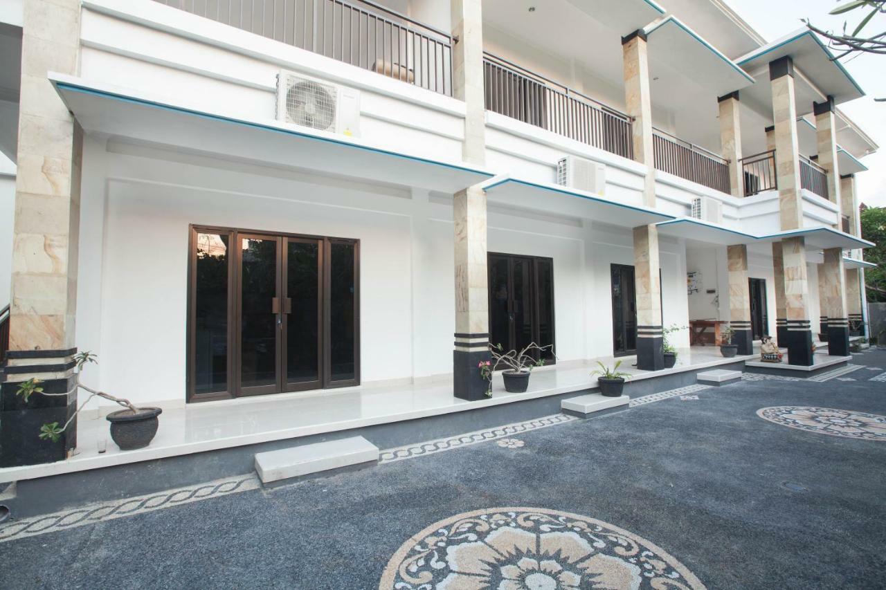 Hotel Yankee Fara 14 Seminyak Exterior foto