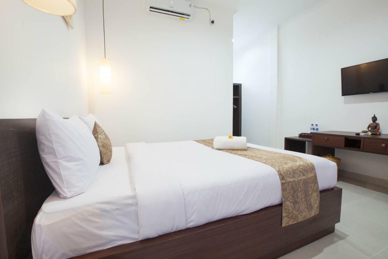 Hotel Yankee Fara 14 Seminyak Exterior foto