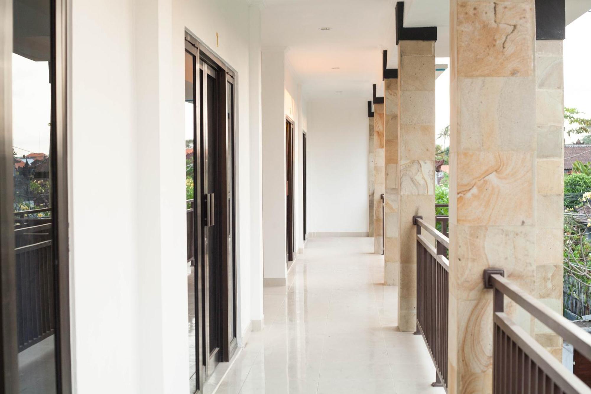 Hotel Yankee Fara 14 Seminyak Exterior foto